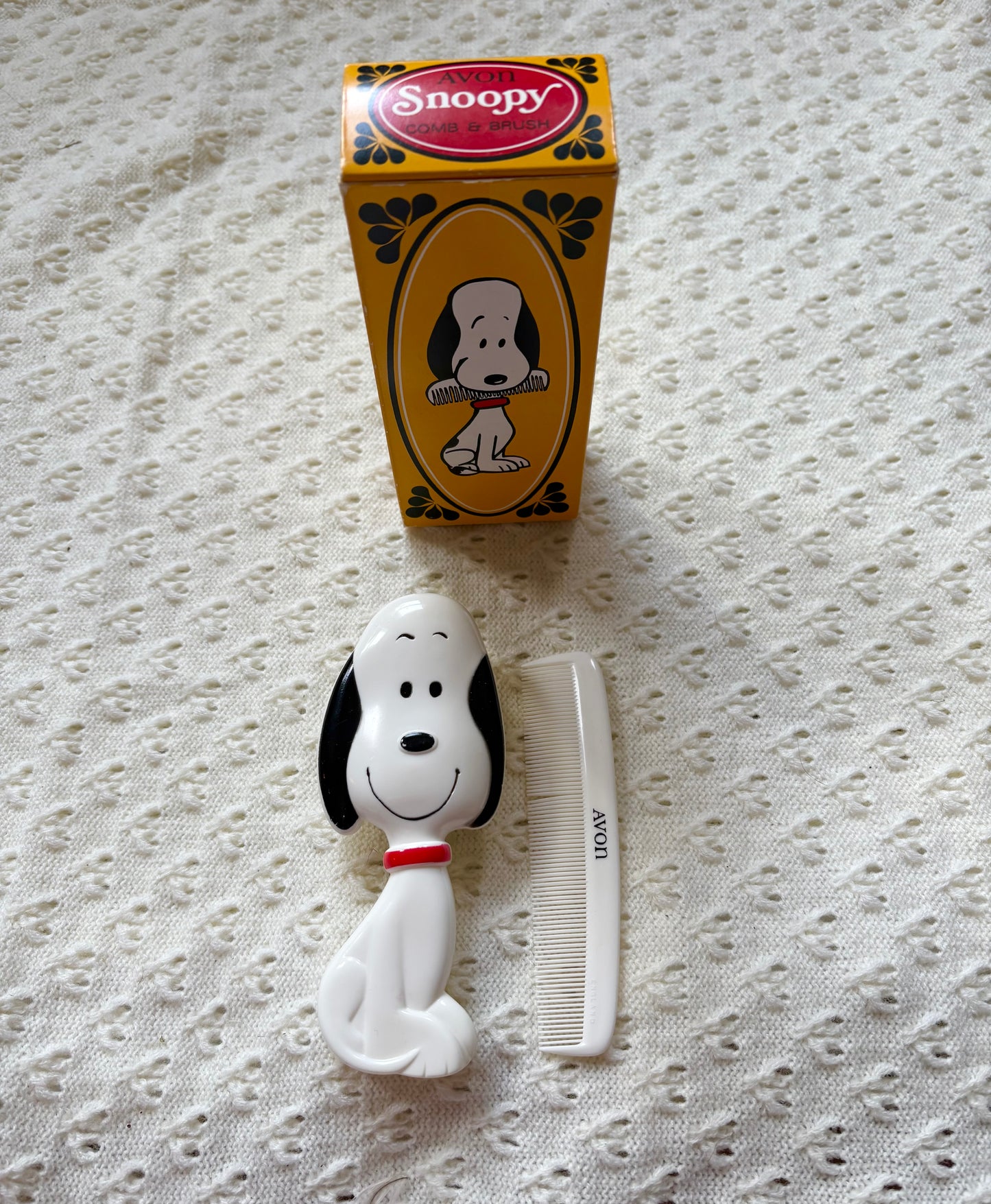 1970 Snoopy X Avon Brush Set
