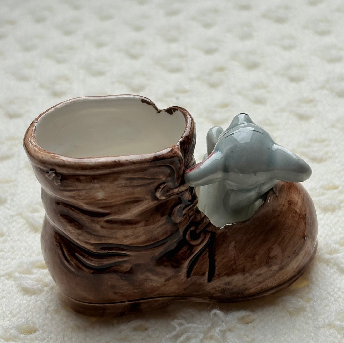 Kitsch Mouse in Boot Ornament