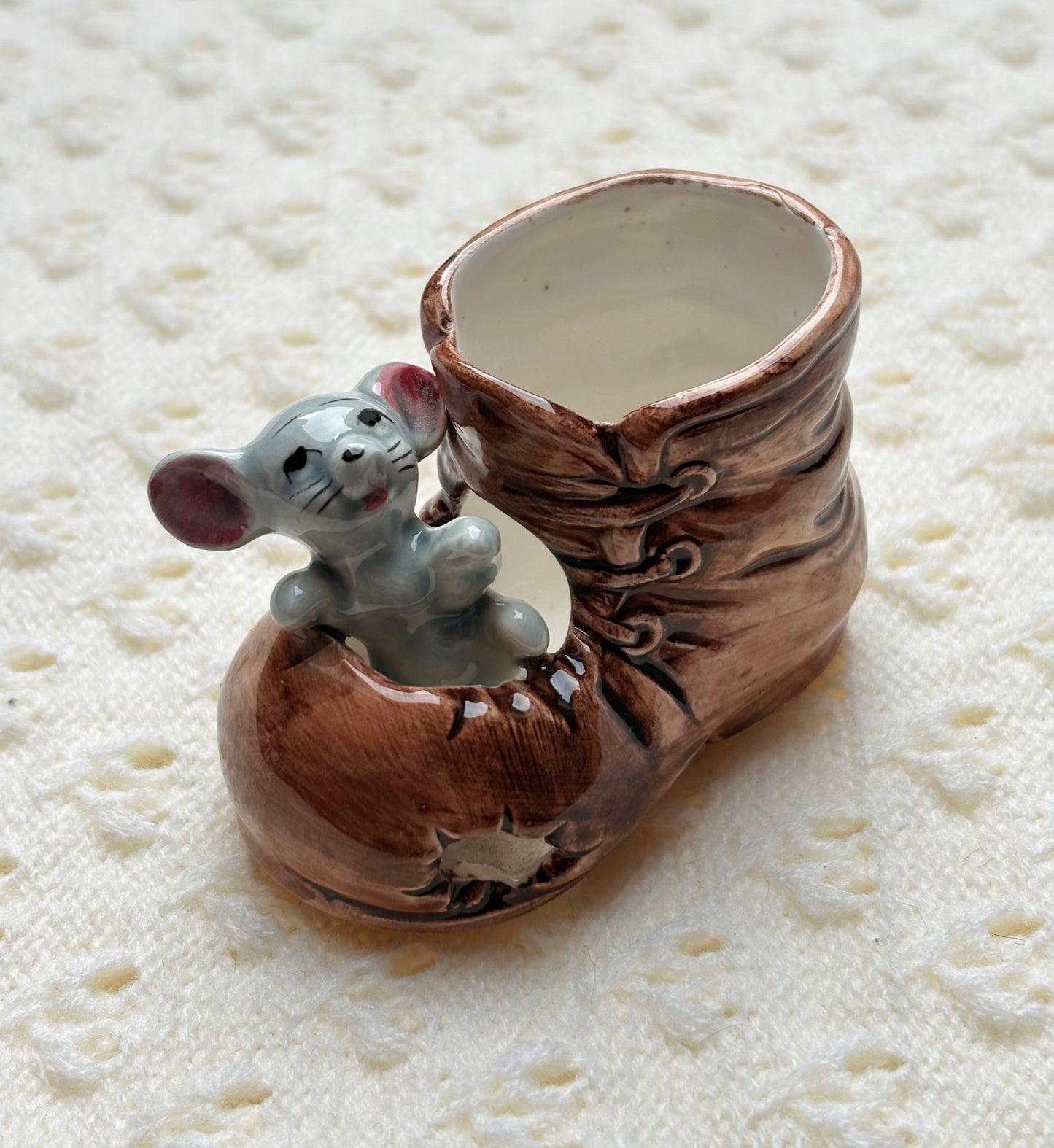 Kitsch Mouse in Boot Ornament