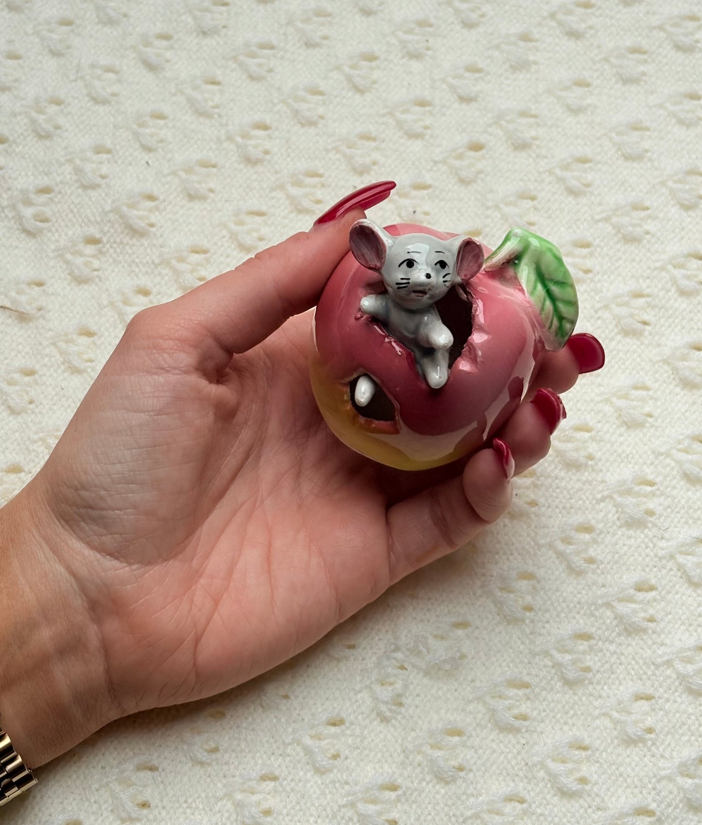 Kitsch Mouse in Apple Toothpick Holder