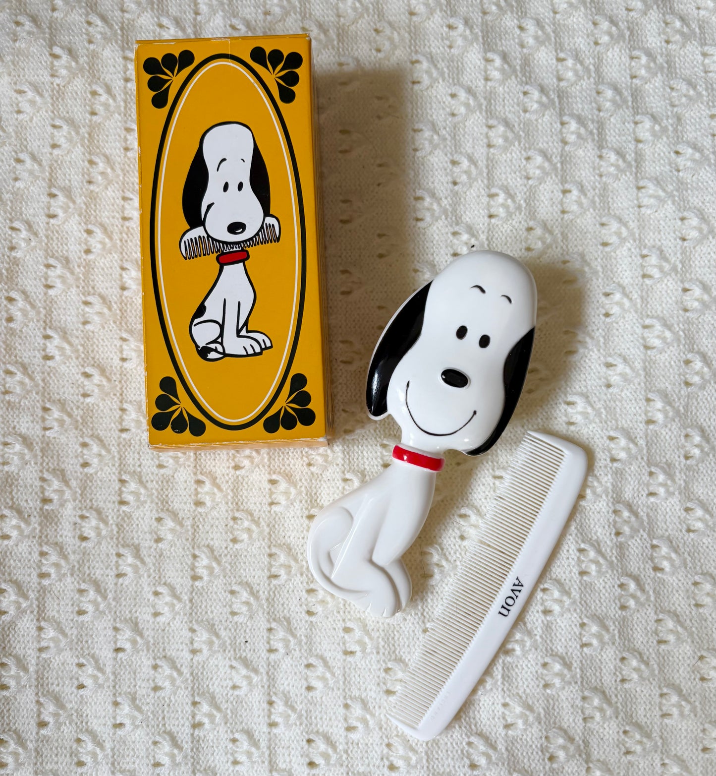 1970 Snoopy X Avon Brush Set
