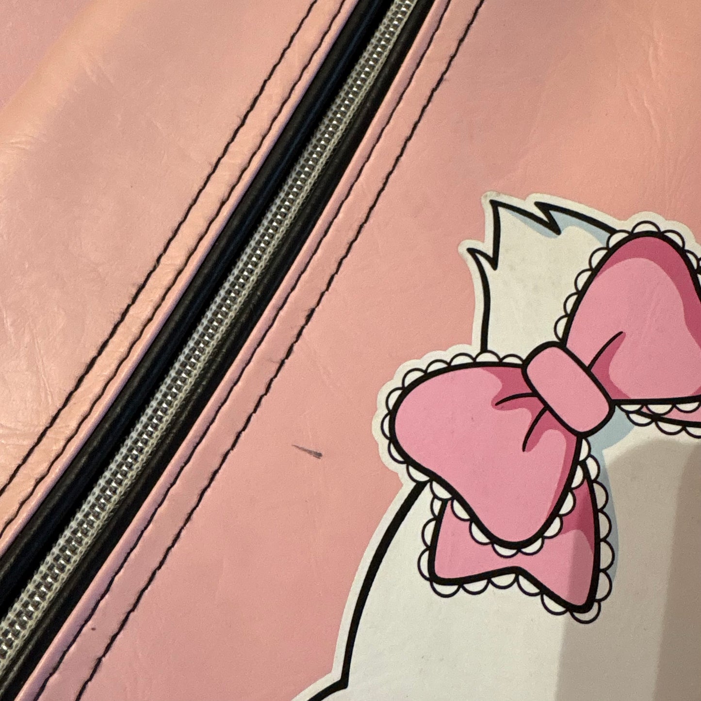 Charmmy Kitty Messenger Bag