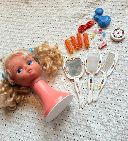 1970s Styling Head